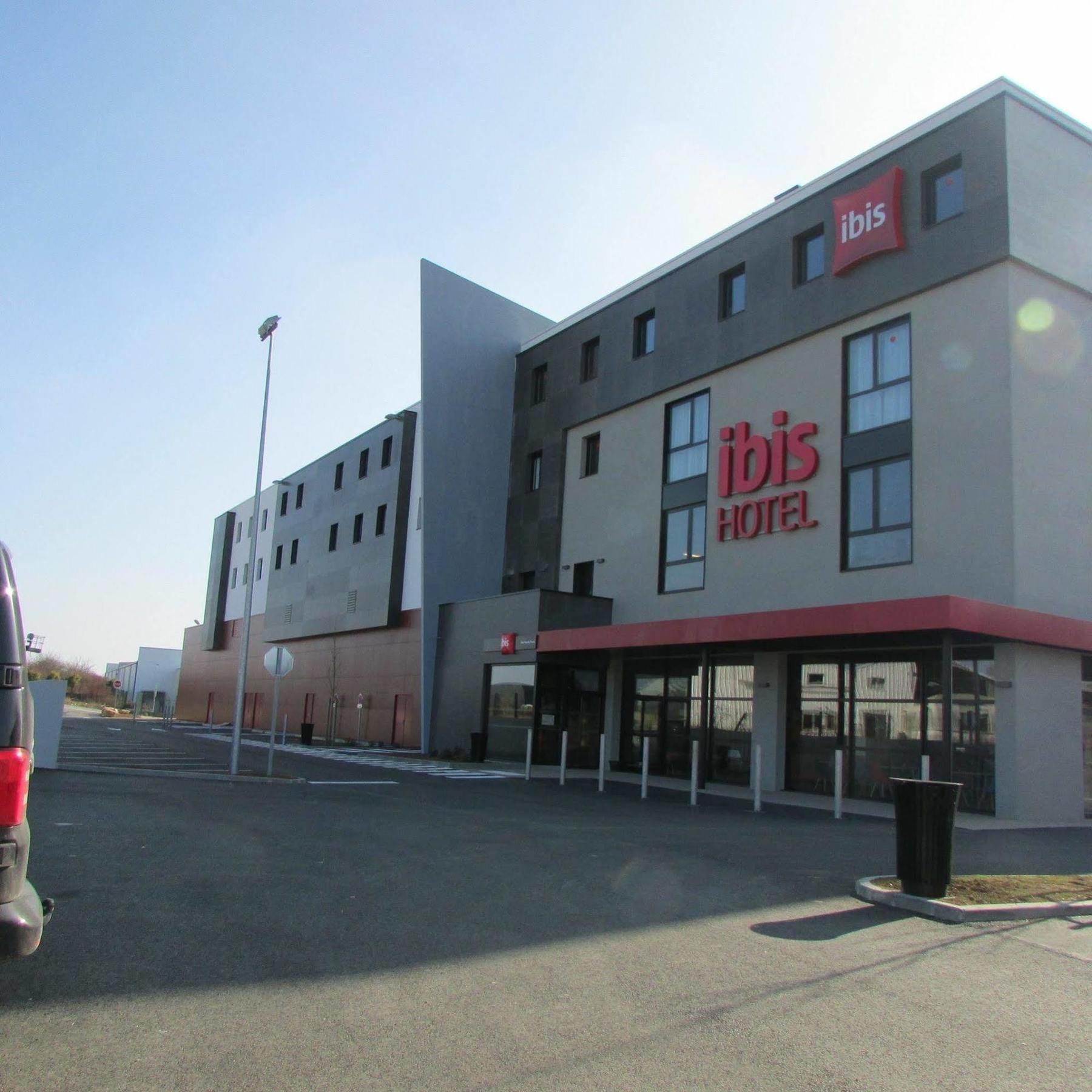 Hotel Ibis Niort Est Mendes France Exterior foto